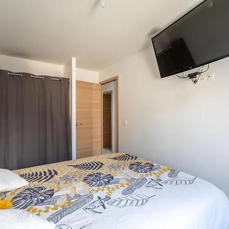 Maison A - 6 Vacanciers - Proche Et Plages - Fr-1-319-613