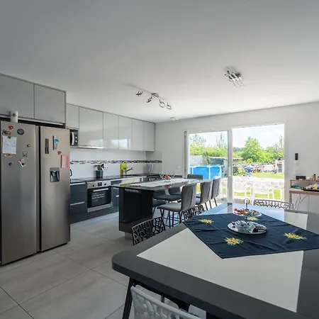 Holiday home Maison A - 6 Vacanciers - Proche Et Plages - Fr-1-319-613 Parentis-en-Born